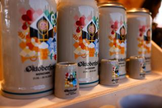 Begehrtes Souvenir: Die offiziellen Sammlerkrüge zum Oktoberfest Begehrtes Souvenir: Die offiziellen Sammlerkrüge zum Oktoberfest