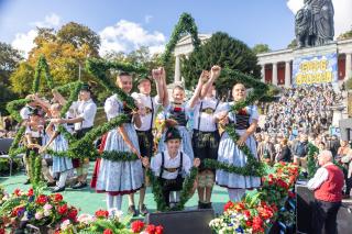 Trachtengruppe aus dem Chiemgau