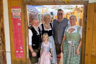 Die Wirtsfamilie Tomas Schiebl Die Wirtsfamilie Tomas Schiebl