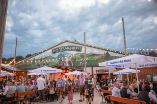 Die Boandlkramerei auf der Oidn Wiesn Die Boandlkramerei auf der Oidn Wiesn